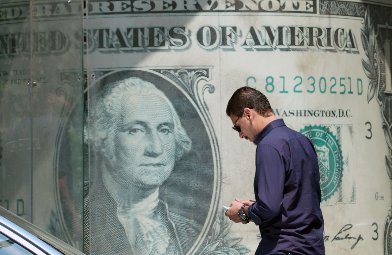 Read more about the article Τα stablecoins θα μπορούσαν να είναι το κλειδί για τη διατήρηση του παγκόσμιου αποθεματικού του δολαρίου ΗΠΑ: Δημοσίευμα της WSJ