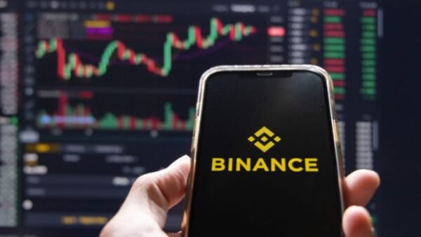 Γράφημα που δείχνει τα αποθέματα stablecoins της Binance να ξεπερνούν τα 45 δισεκατομμύρια δολάρια και να αντιστοιχούν στο 65% των stablecoins σε κεντρικά ανταλλακτήρια