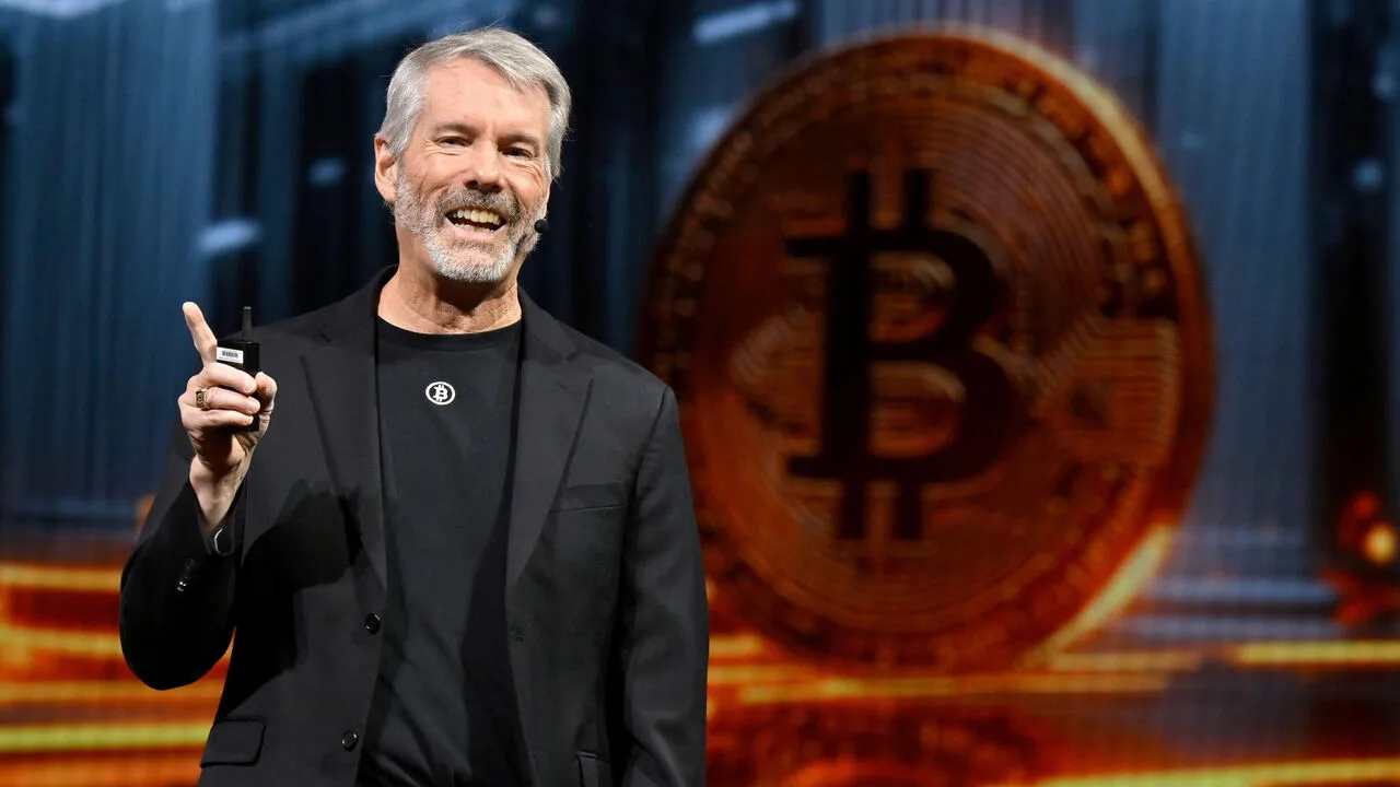 Η τιμή του Bitcoin πέφτει κάτω από τα 76.000 δολάρια καθώς το BTC περνά κάτω από το μέσο κόστος αγοράς της Strategy του Michael Saylor