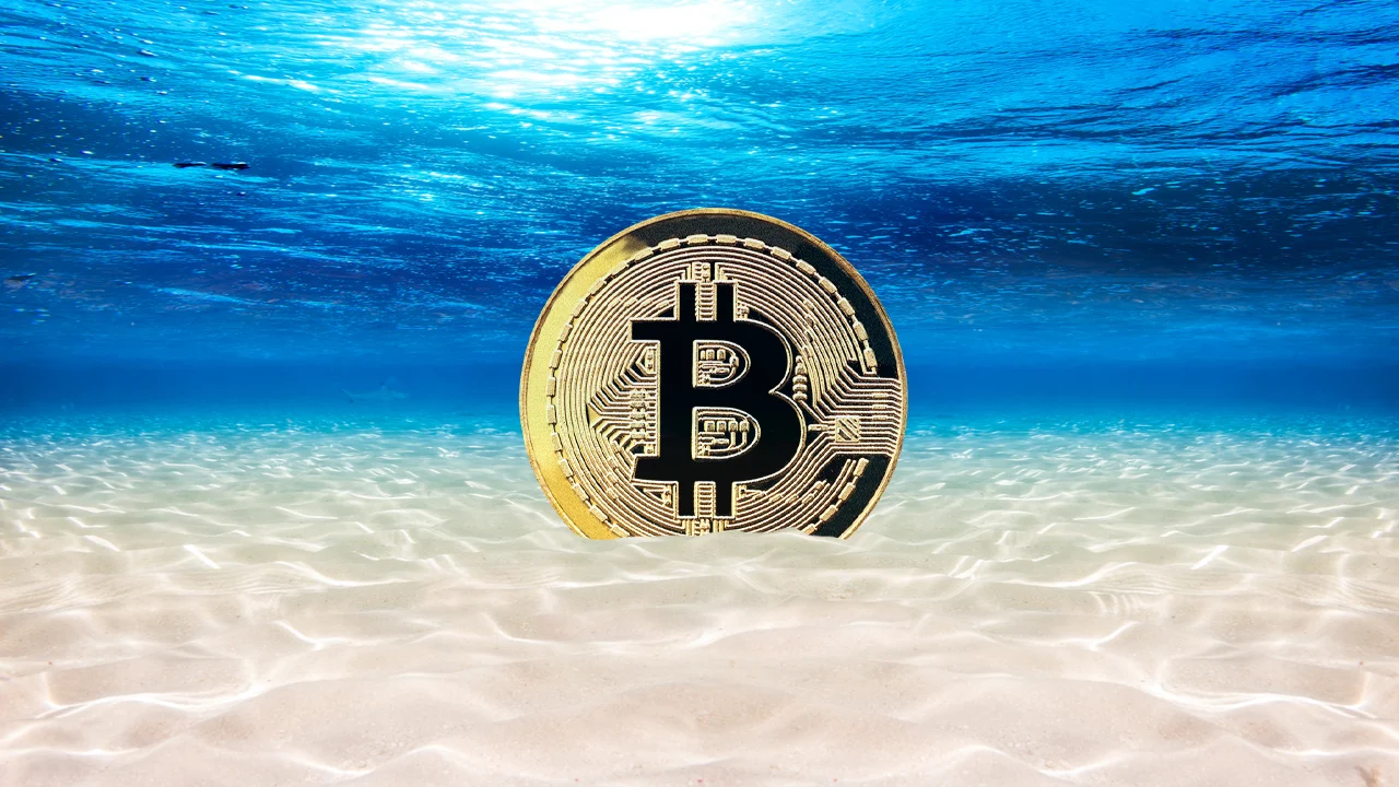 Γράφημα MVRV Ratio του Bitcoin από την CryptoQuant που δείχνει την τιμή στη ζώνη συσσώρευσης 1.2 και τους ιστορικούς πάτους.