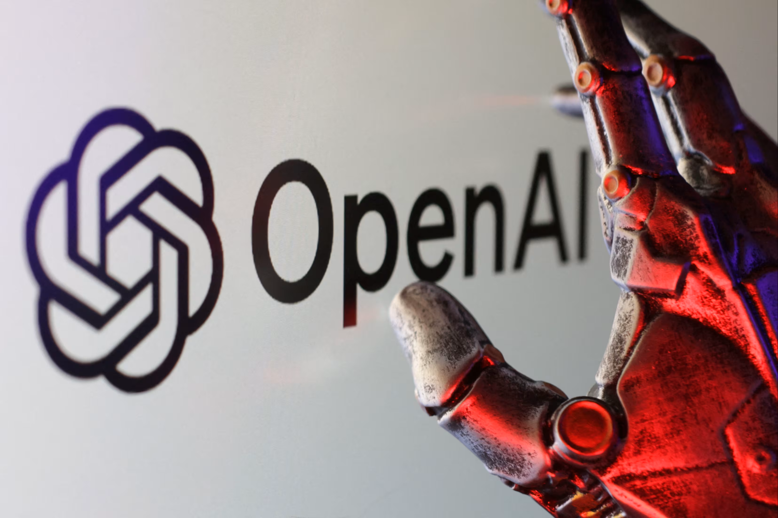 Το νέο μοντέλο GPT-5.5 της OpenAI — λογότυπο ChatGPT με φόντο τεχνολογικής διεπαφής, Απρίλιος 2026